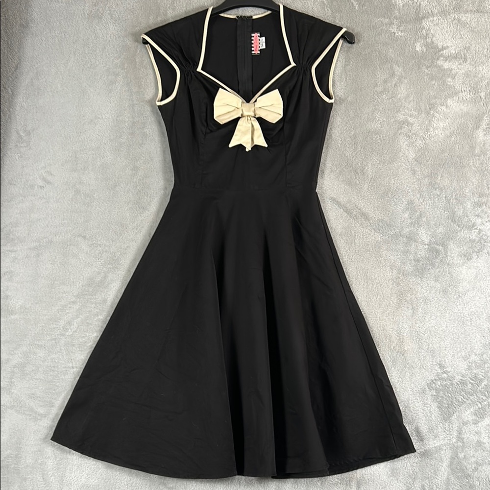 Pinup couture, 50s styles rockabilly, short sleeve dress size medium
